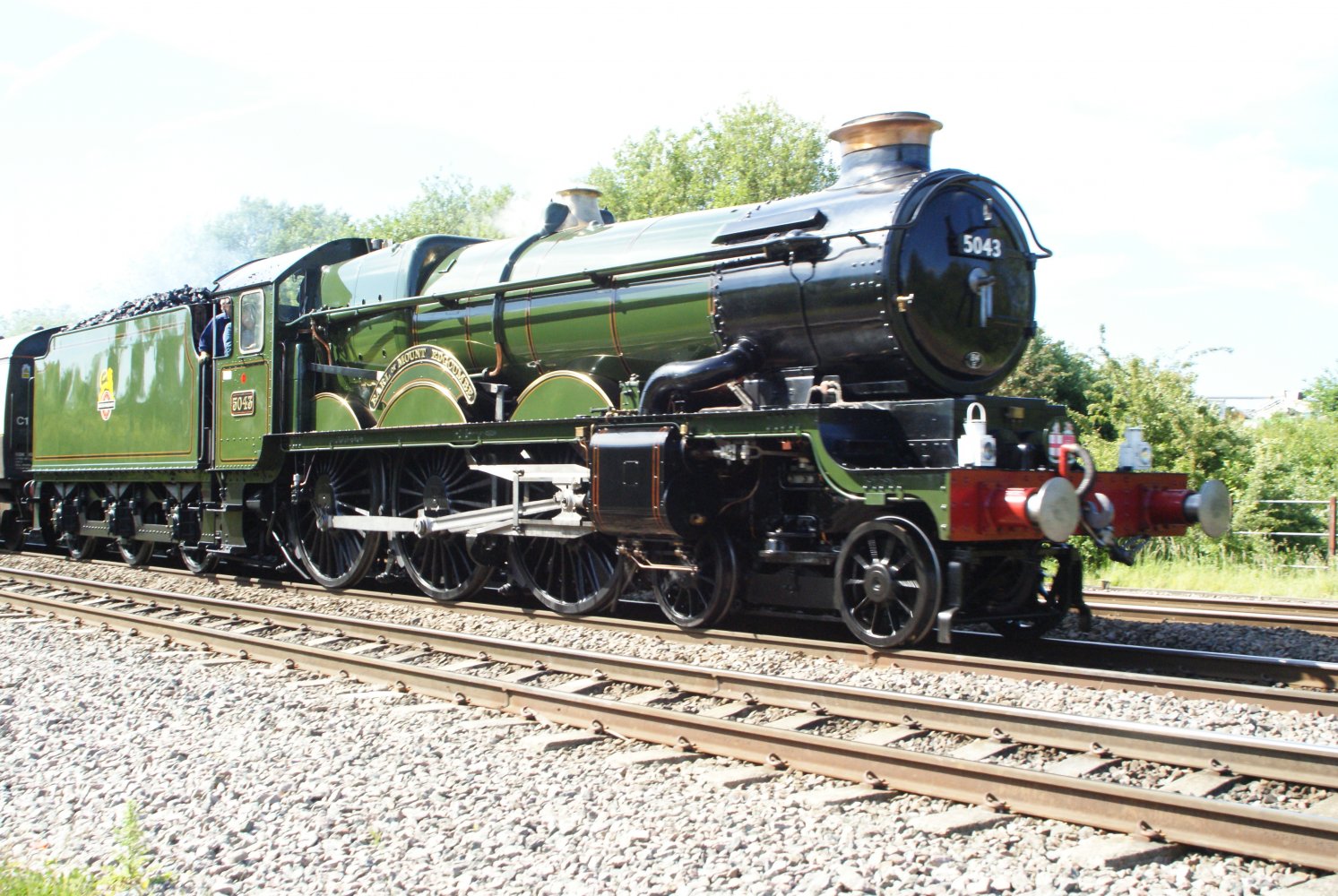 2011-06-04 Ingleton Road GWR Castle 5043 Earl of Mount Edgecombe (14).JPG