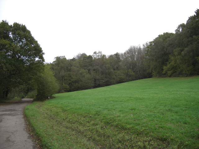 2018-10-17 Horsted Keynes station approach 008.JPG