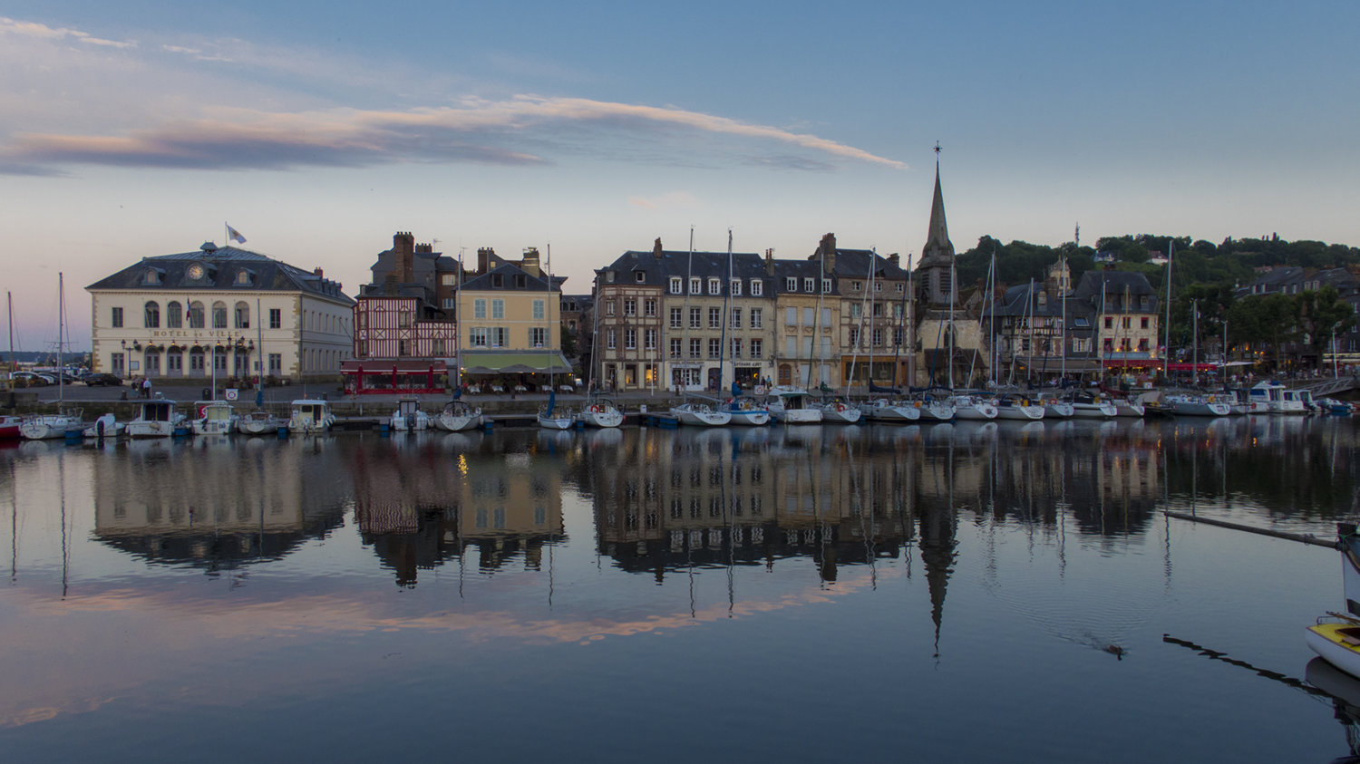 20180628 IMG_0841 Honfleur 1920.jpg