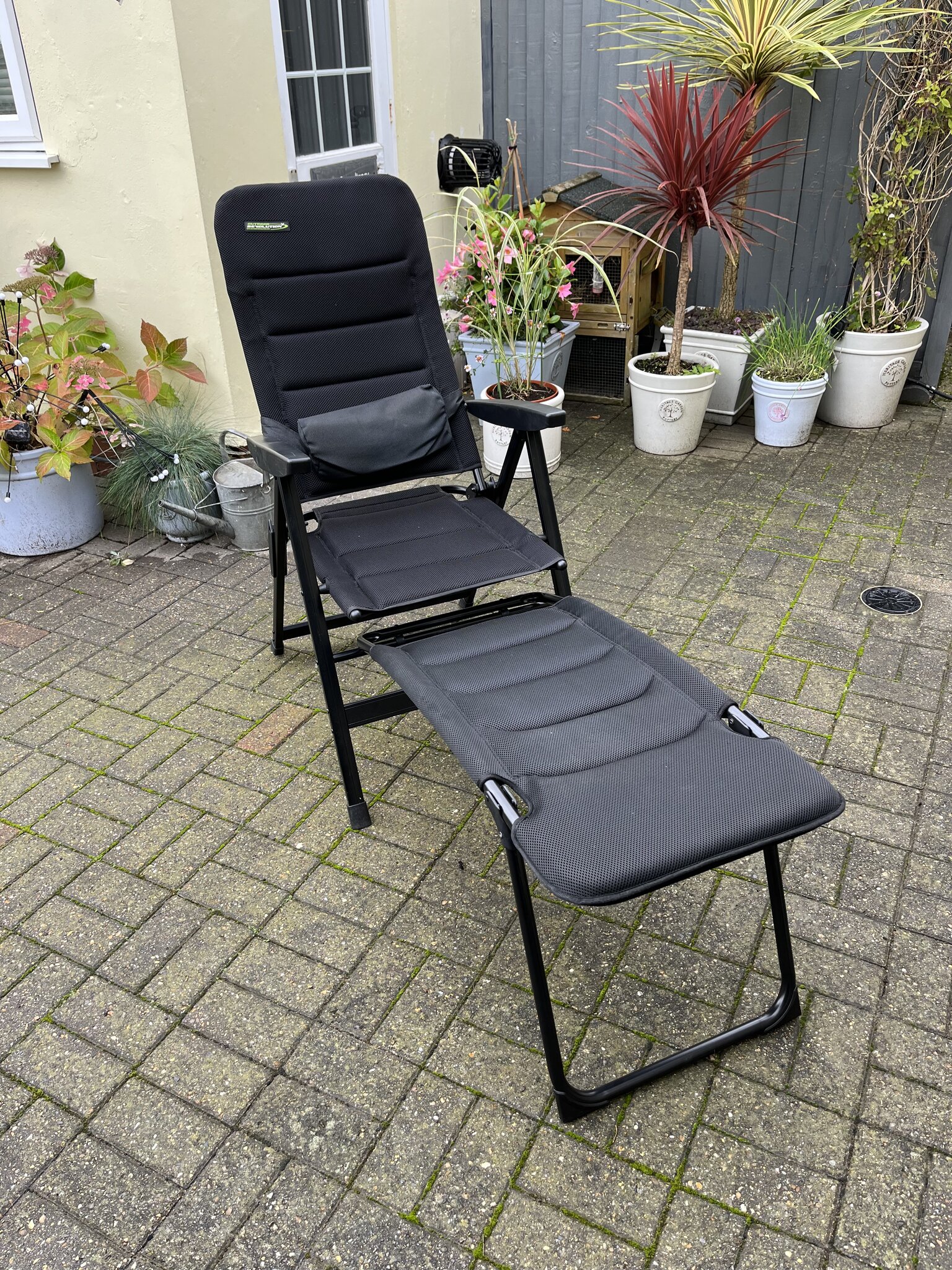 Quest traveller best sale directors chair