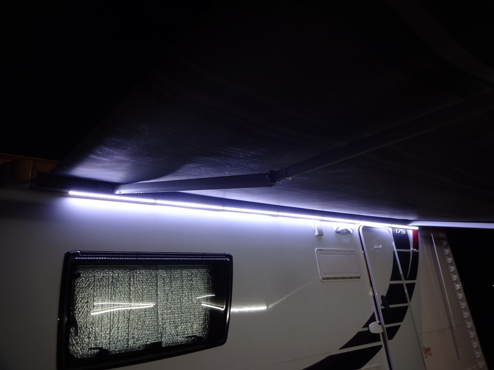 awning led's 1.jpg