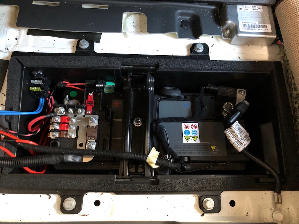 cab battery connections.jpeg