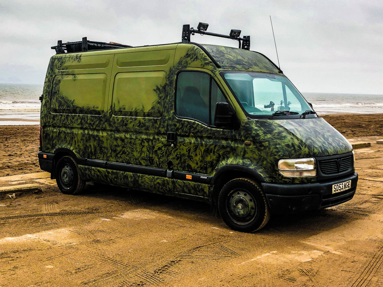 camovan.jpg