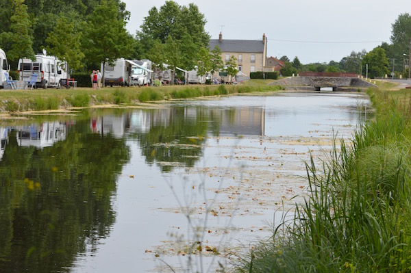 Canal du Berry.jpg