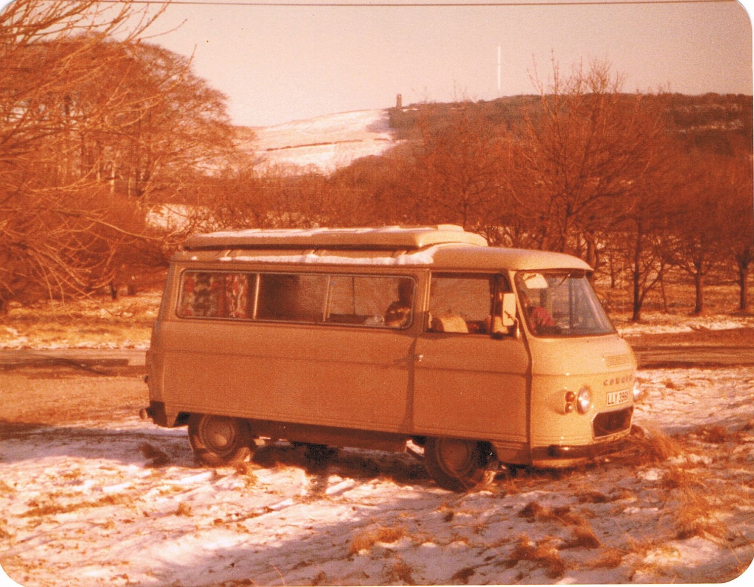 commer caravanette 1983.jpg