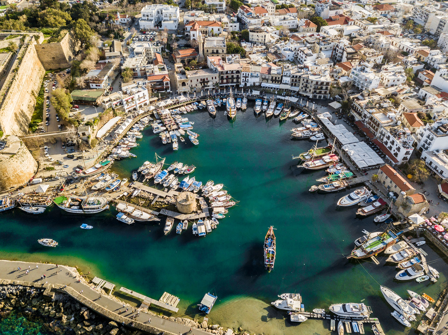 kyrenia-harbour4-1.jpg