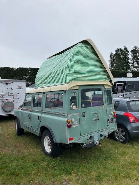 Land Rover camper 1.jpg