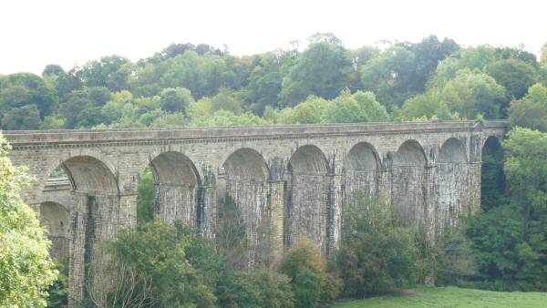 Llangollen Viaduct 02.jpg