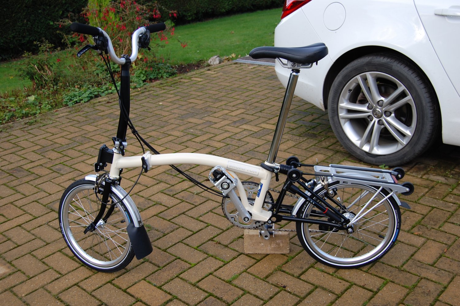 Our Brompton Bikes 23.10 (13).JPG