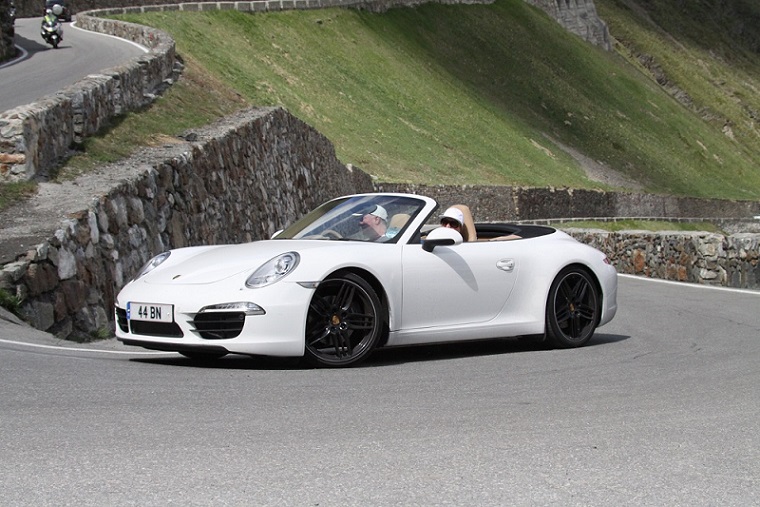 Porsche on Stelvio 1.JPG