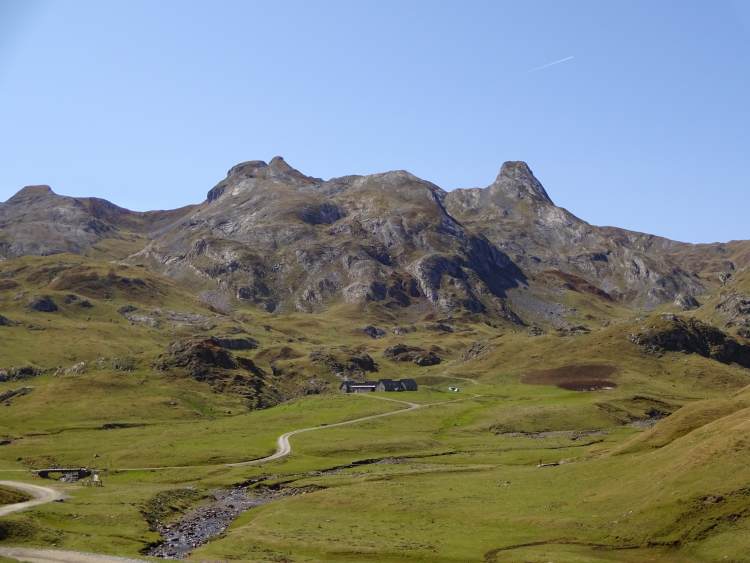 Pyrenees1.jpg