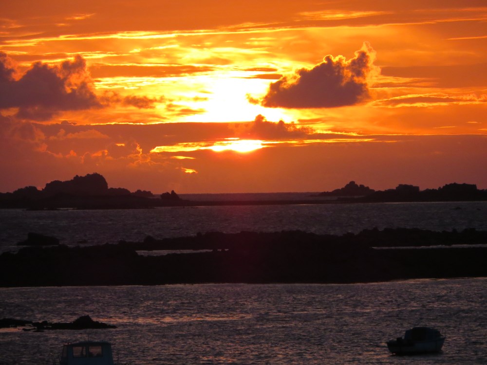 SUNSET PORT BENI BRITTANY  (3).jpg