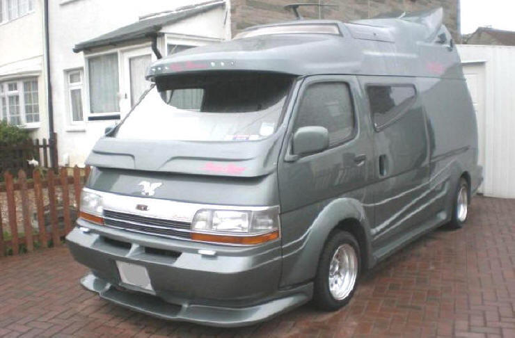 Toyota Hiace_1.jpg