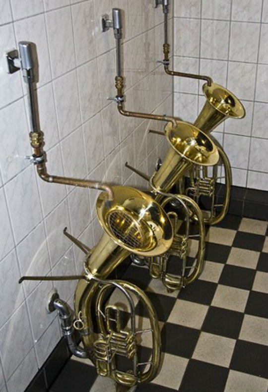 Trombone-toilets-e1323688634964.jpg