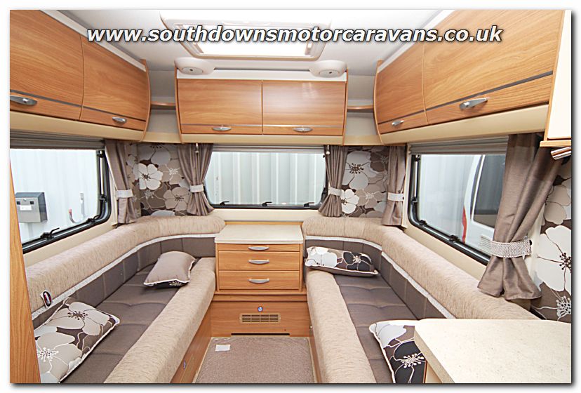 used-swift-bolero-630-pr-2-3l-low-profile-motorhome-u200497_004.jpg