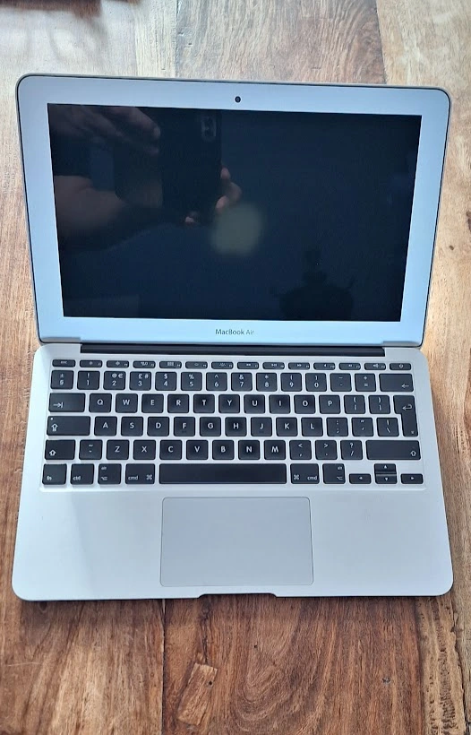 Macbook 11 2015.webp