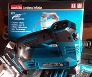 Makita Cordless Inflator.jpg