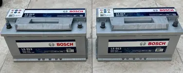 Two Bosch 12v Leisure Batteries 90ah L5 013